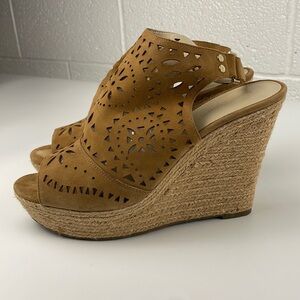 Marc Fisher | Harlea Suede Laser Cut Perforated Floral Espadrille Wedge Size 11M